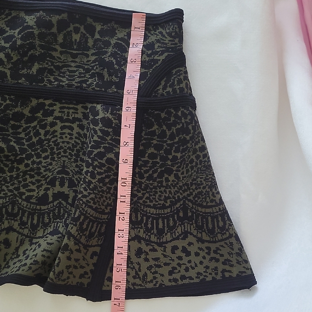 Leopard Print Black and Green Skirt - Picture 3 of 5